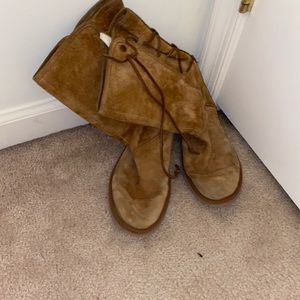 Brown uggs